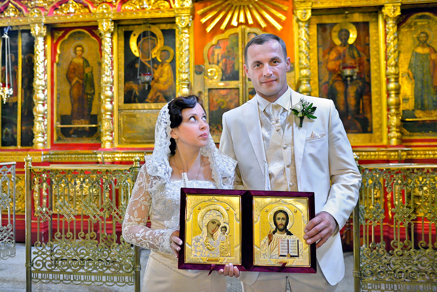 венчание фото невесты и жениха